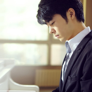 人虫交play产卵排卵触手漫画
